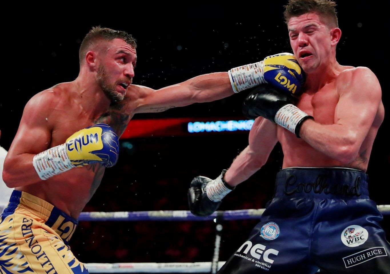 Став відомий гонорар Ломаченка за бій з Кемпбеллом: боксер поділив гроші з батьком Став відомий гонорар Ломаченка за бій з Кемпбеллом: боксер поділив гроші з батьком