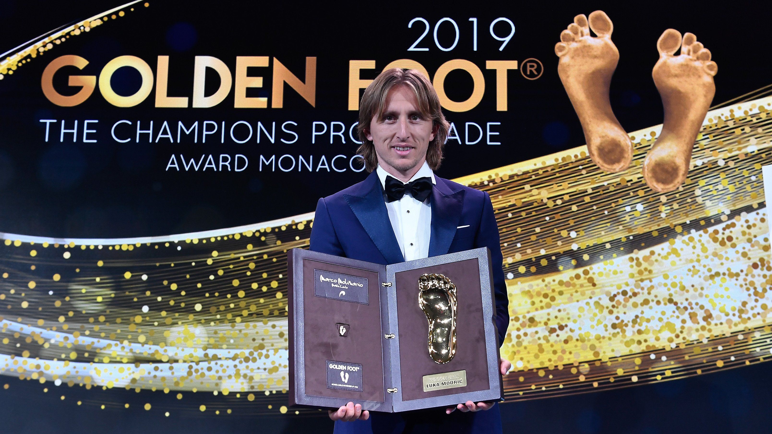 Модрич получил приз Golden Foot-2019