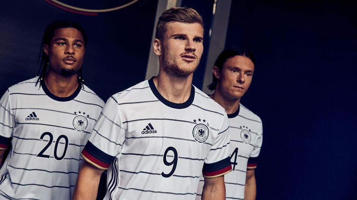 В сборной Германии возник скандал из-за формы от adidas: фото