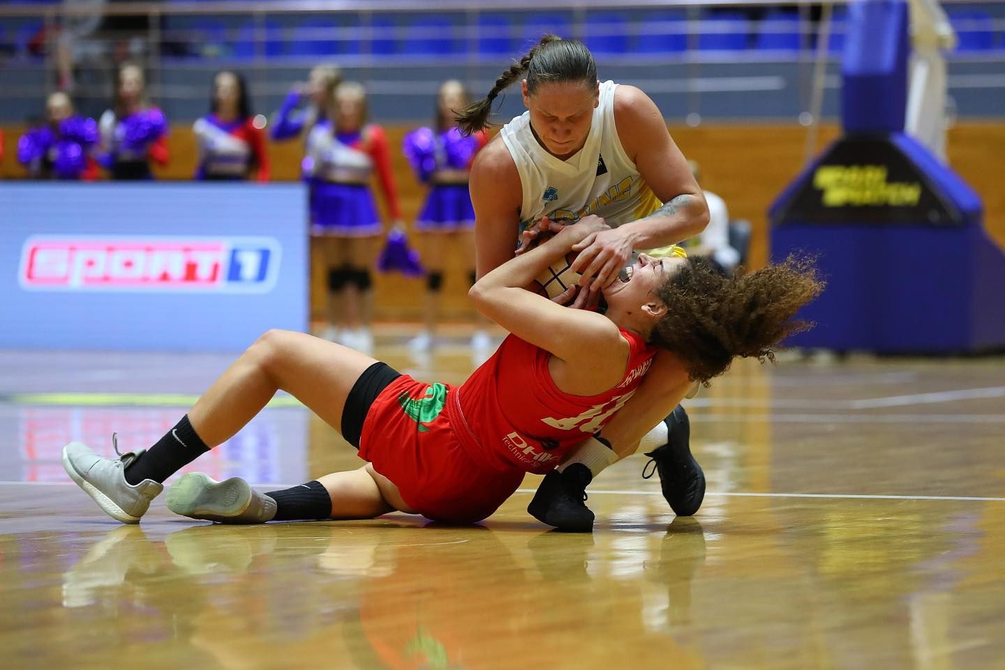 Сборная Украины одержала первую победу в отборе на Евробаскет-2021, обыграв Португалию Сборная Украины одержала первую победу в отборе на Евробаскет-2021, обыграв Португалию