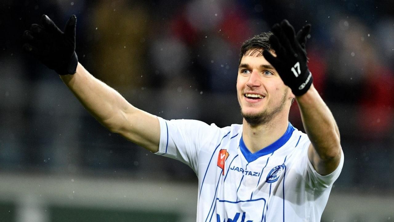 Украинец Яремчук продолжает удивлять результативностью, забив эффектный гол за "Гент": видео Украинец Яремчук продолжает удивлять результативностью, забив эффектный гол за "Гент": видео