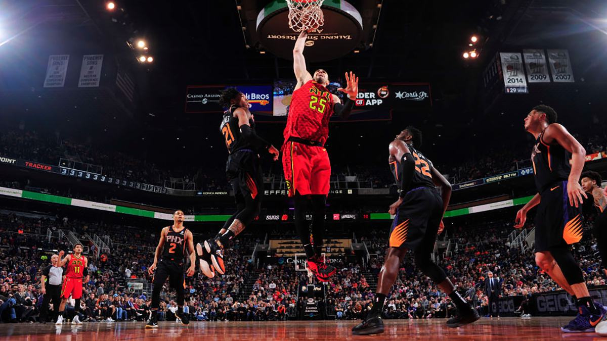 "Детройт" разгромил "Атланту" в НБА: Михайлюк установил личный рекорд, а Лень набрал 16 очков