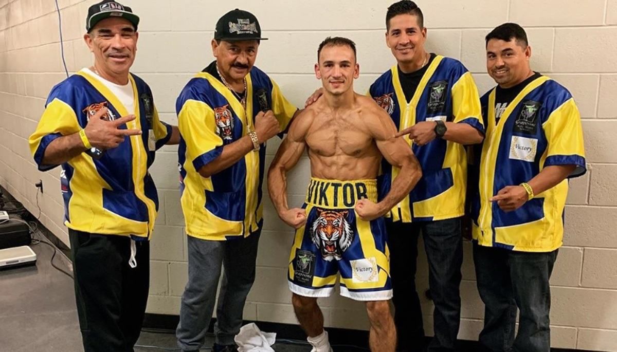 Українець Славінський здобув впевнену перемогу на вечорі боксу Уайлдер – Ортіс Українець Славінський здобув впевнену перемогу на вечорі боксу Уайлдер – Ортіс