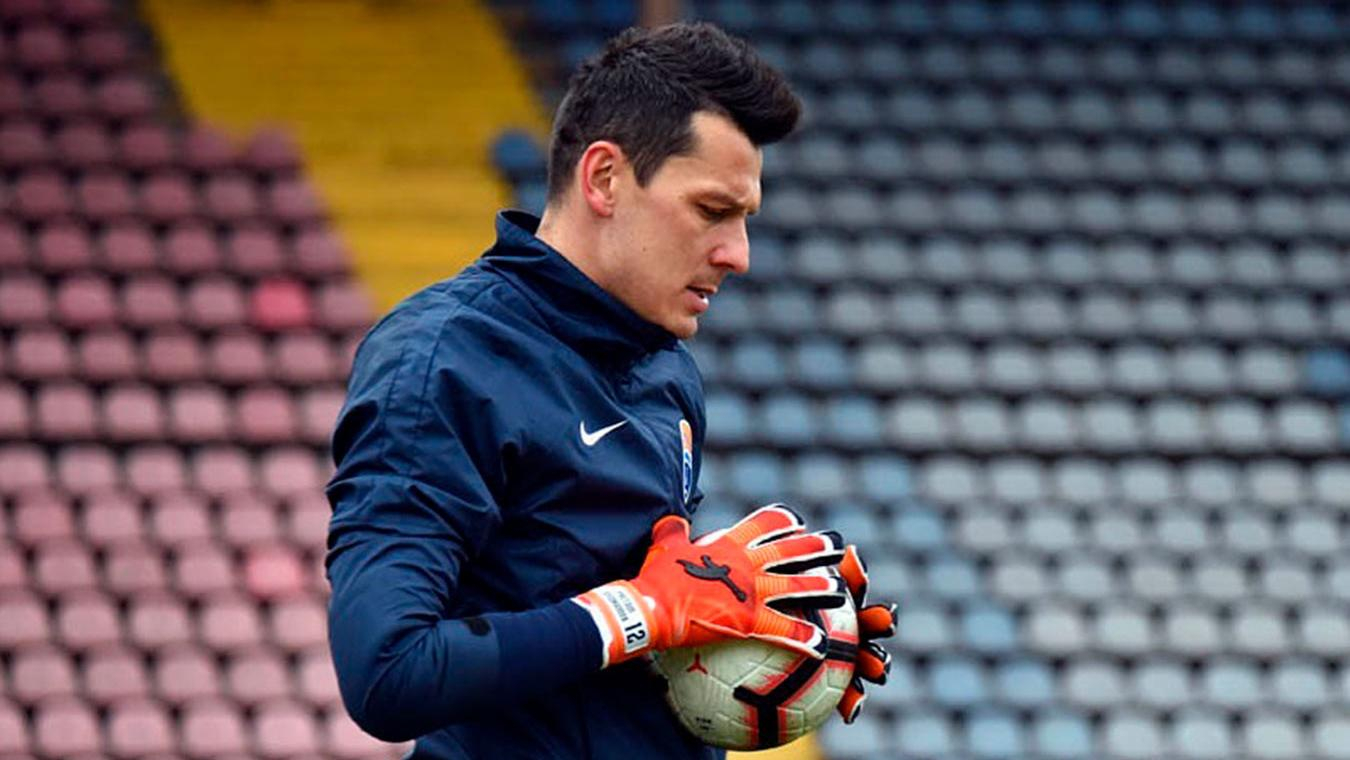 Раздавать билеты на "Квартал"? – вратарь Рустам Худжамов резко высказался о депутатах в Раде