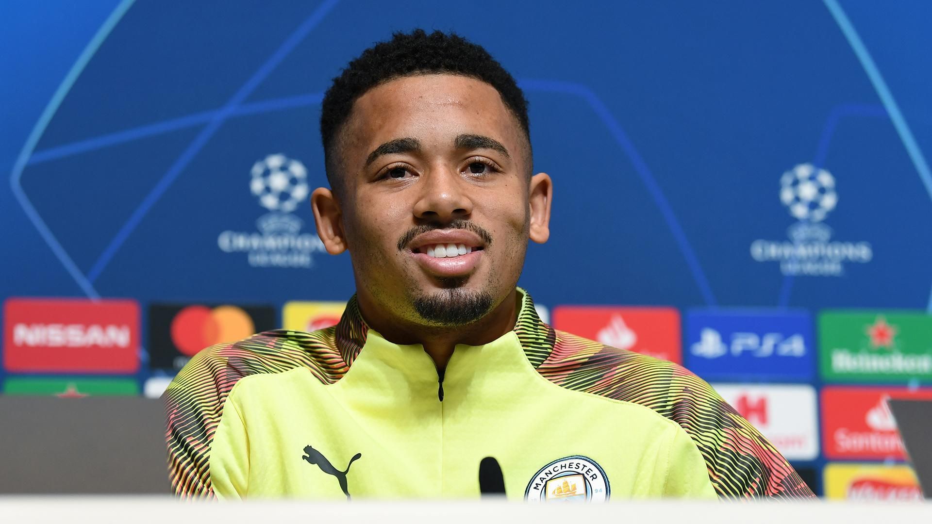 Поводиться як бразилець, – гравець "Манчестер Сіті" про українця Зінченка Поводиться як бразилець, – гравець "Манчестер Сіті" про українця Зінченка