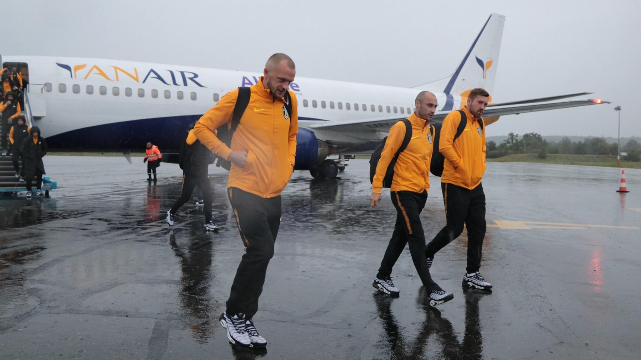 "Олександрія" не полетіла до Львова на матч Ліги Європи проти "Вольфсбурга" "Олександрія" не полетіла до Львова на матч Ліги Європи проти "Вольфсбурга"