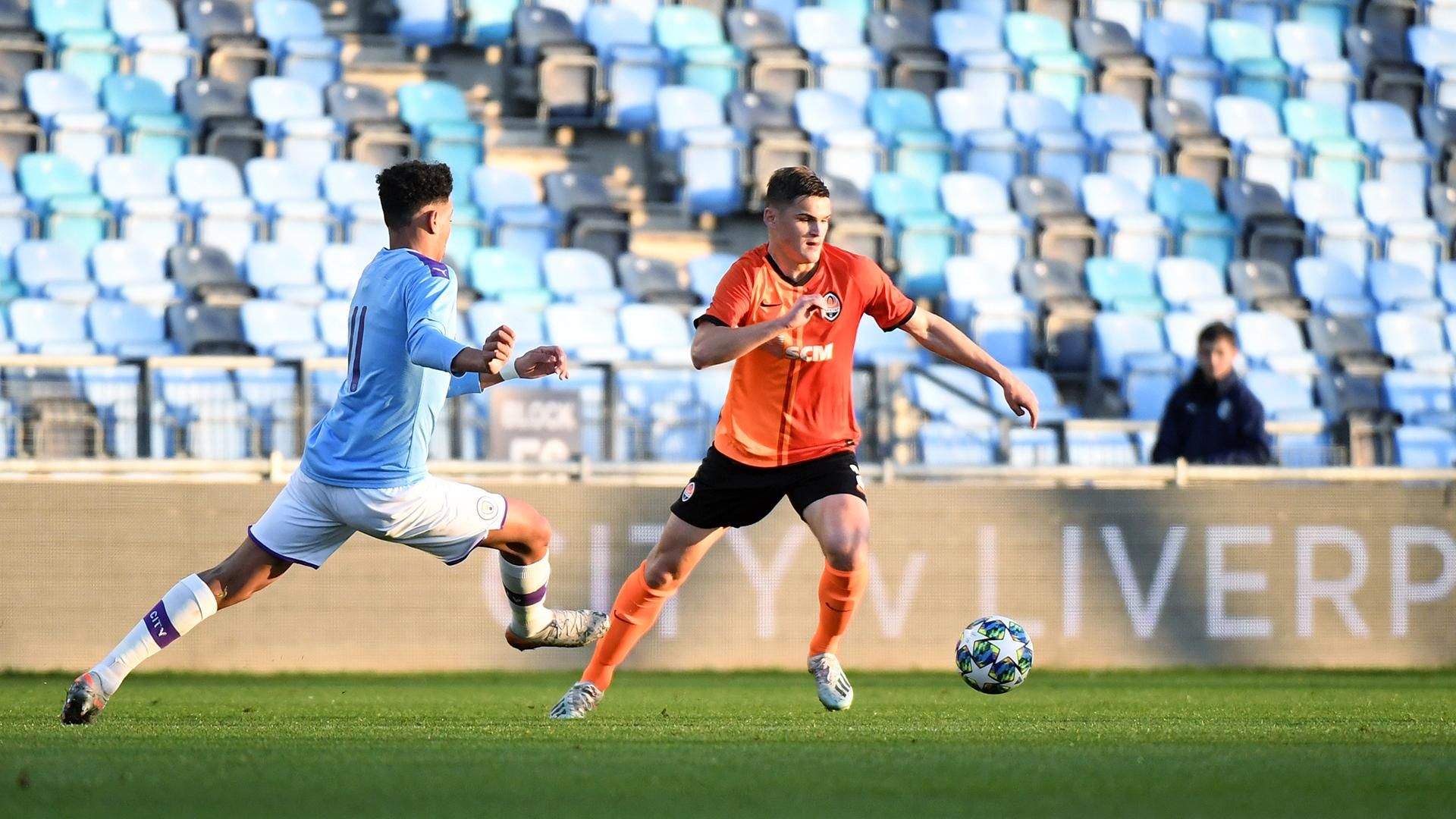 "Шахтар" зазнав принизливої поразки від "Манчестер Сіті" в Юнацькій лізі УЄФА: відео "Шахтар" зазнав принизливої поразки від "Манчестер Сіті" в Юнацькій лізі УЄФА: відео