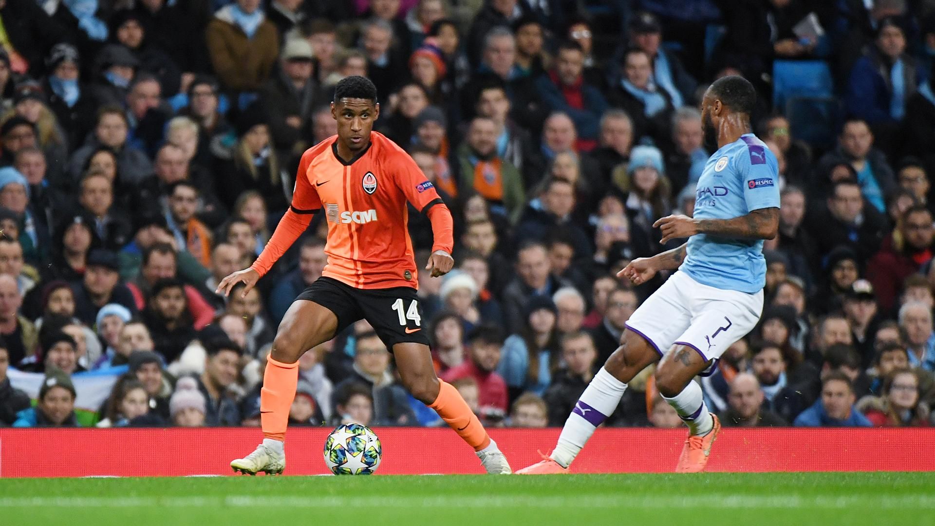 На юного таланта из "Шахтера" повесили немалый ценник после игры с "Манчестер Сити" На юного таланта из "Шахтера" повесили немалый ценник после игры с "Манчестер Сити"