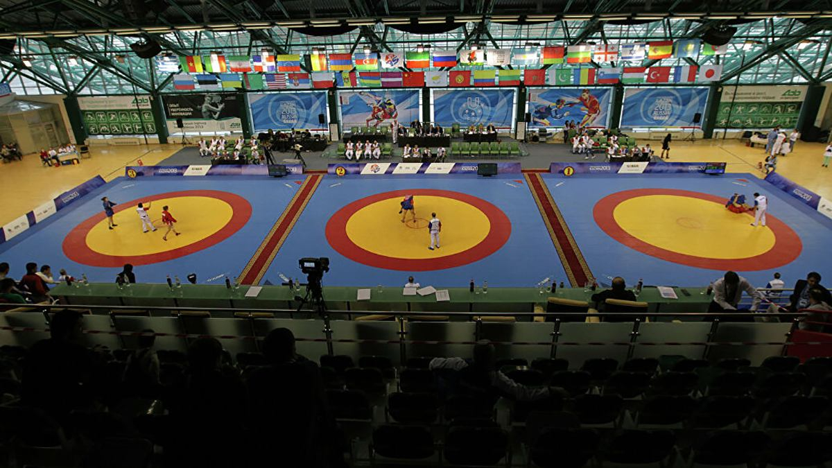 В России произошла массовая драка во время турнира по самбо: видео