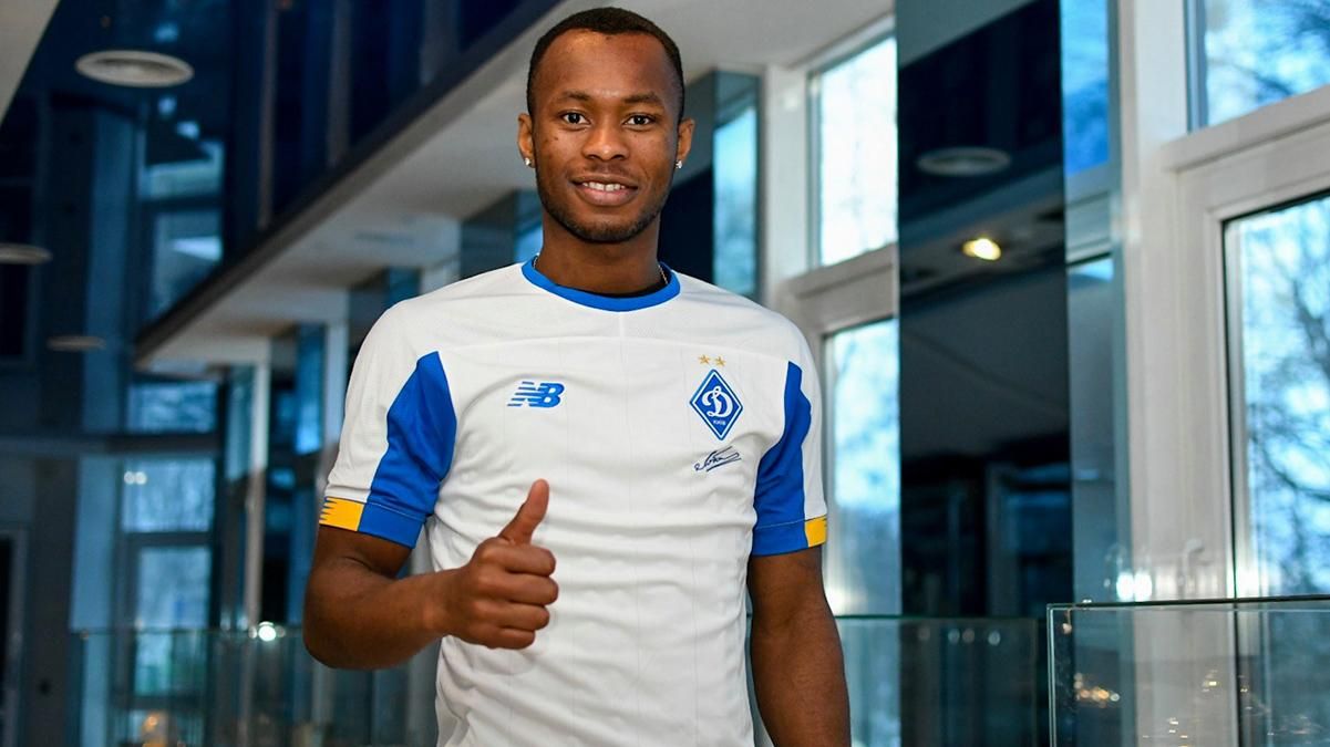 "Динамо" офіційно підсилилося бельгійським форвардом "Динамо" офіційно підсилилося бельгійським форвардом