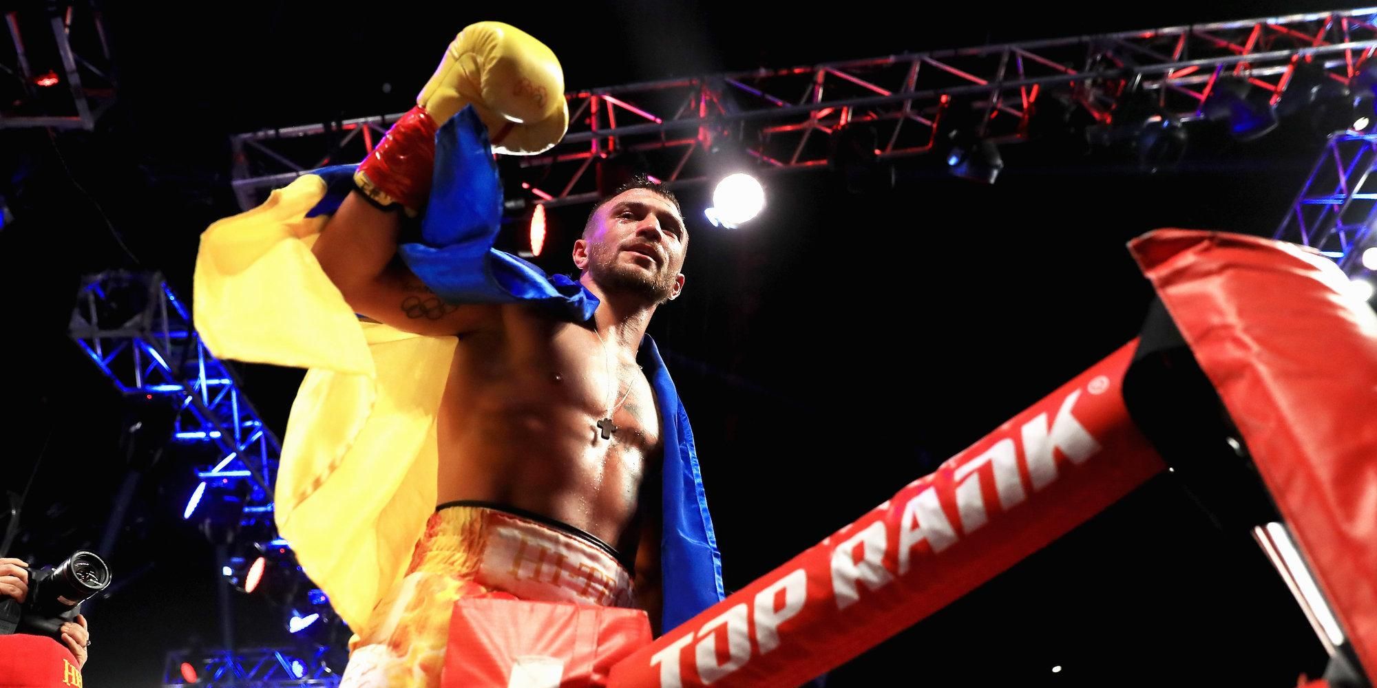 Ломаченко дзвінком допоміг російському боксеру перемогти в поєдинку: відео Ломаченко дзвінком допоміг російському боксеру перемогти в поєдинку: відео