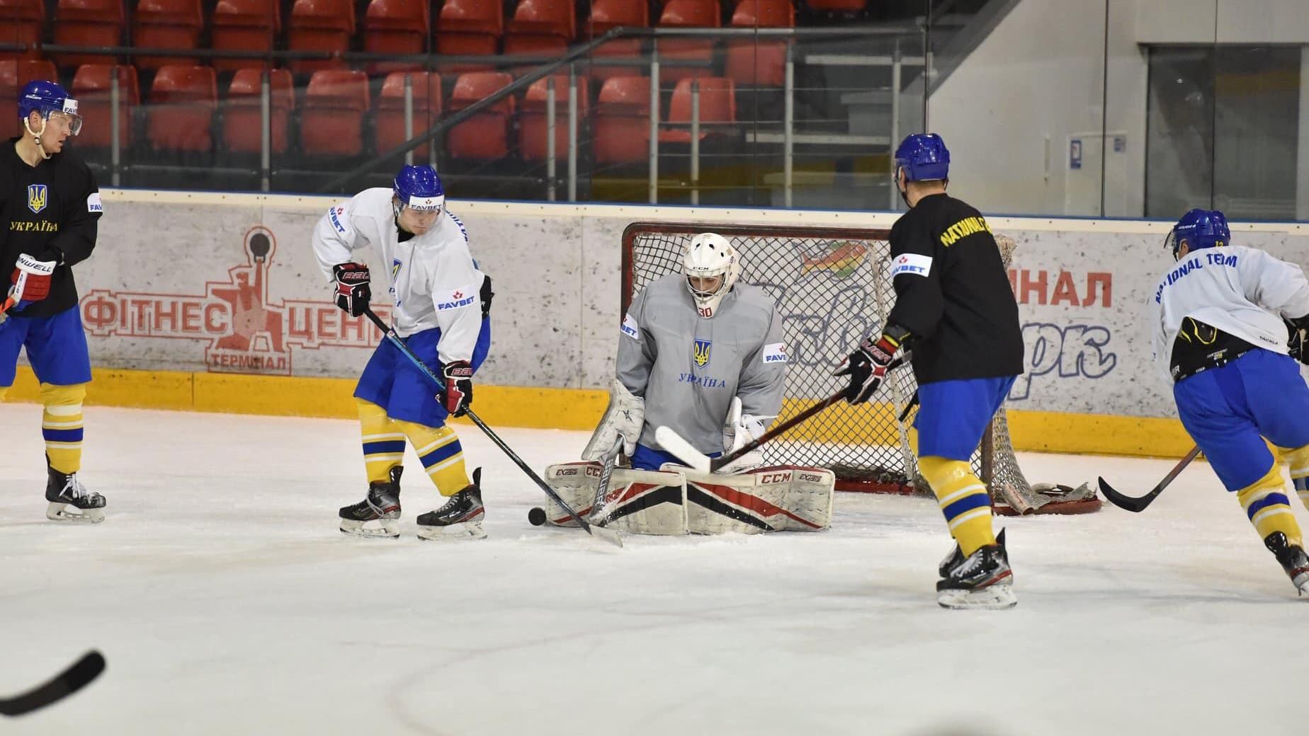 Збірна України з хокею не зуміла дограти матч через травму двох воротарів Збірна України з хокею не зуміла дограти матч через травму двох воротарів