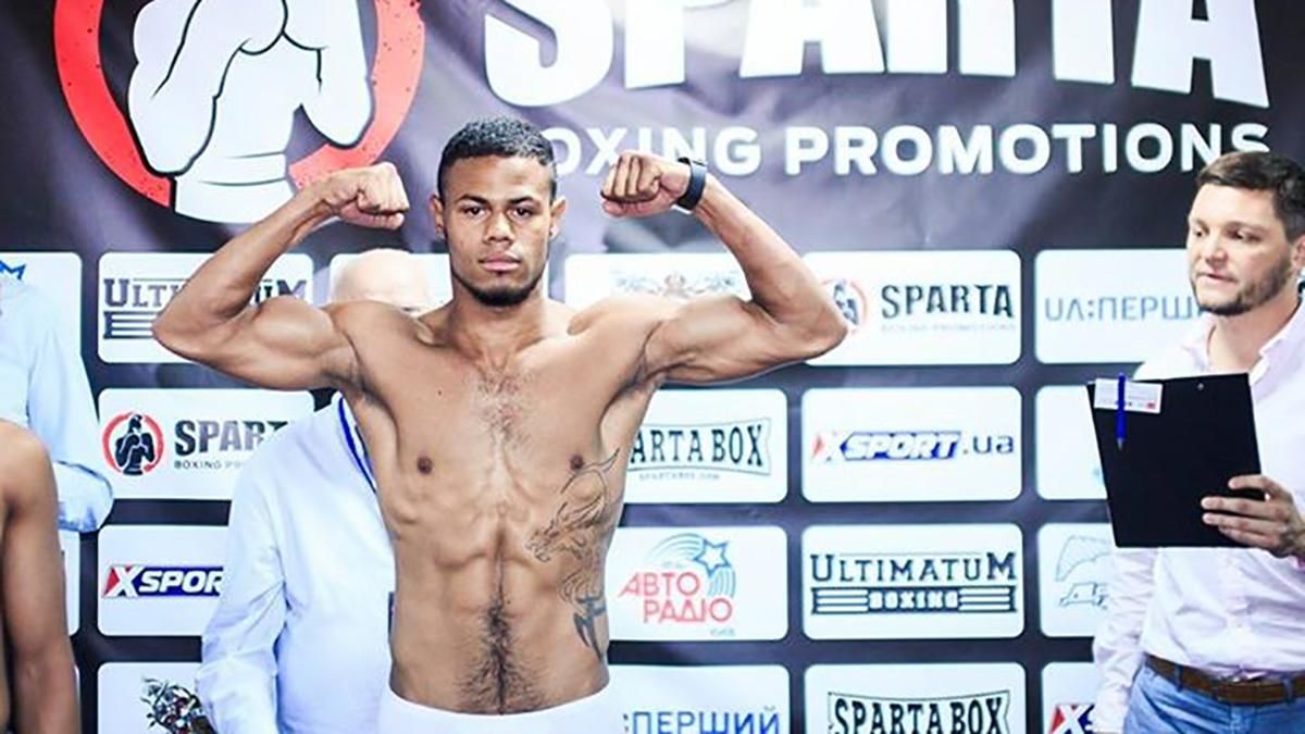 Олимпийский чемпион за 99 секунд нокаутировал украинского боксера: видео Олимпийский чемпион за 99 секунд нокаутировал украинского боксера: видео