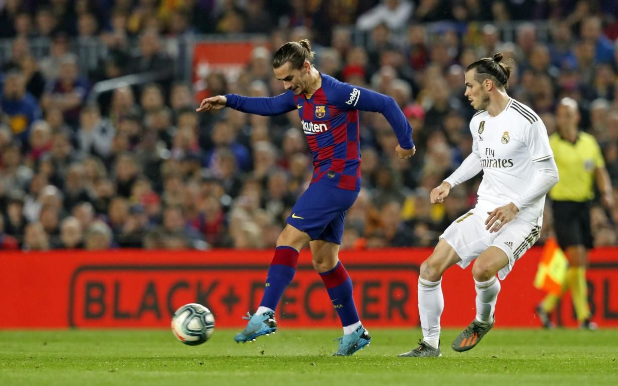 "Барселона" и "Реал" сыграли вничью на переполненном "Камп Ноу": видео