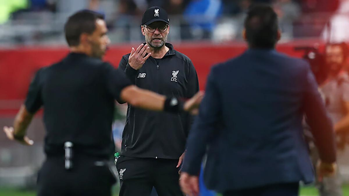 Клопп забавно спародировал тренера "Монтеррея" на чемпионате мира: фото