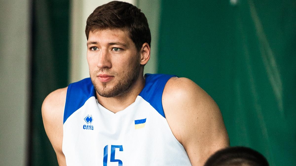 Капітан збірної України Кравцов офіційно перейшов у японський клуб Капітан збірної України Кравцов офіційно перейшов у японський клуб