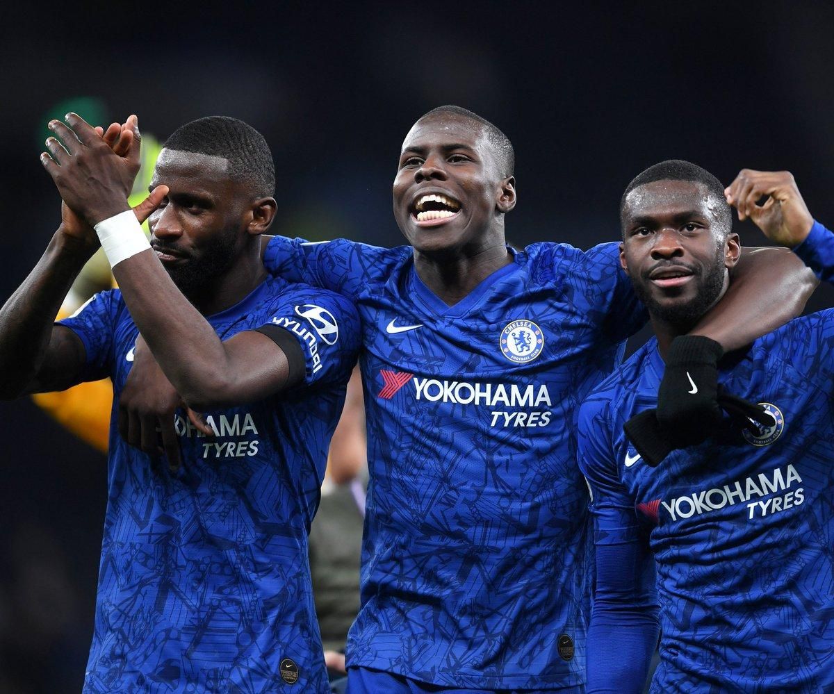 Матч "Тоттенхем" – "Челсі" затьмарив расизм: Коли ж ця дичина припиниться Матч "Тоттенхем" – "Челсі" затьмарив расизм: Коли ж ця дичина припиниться