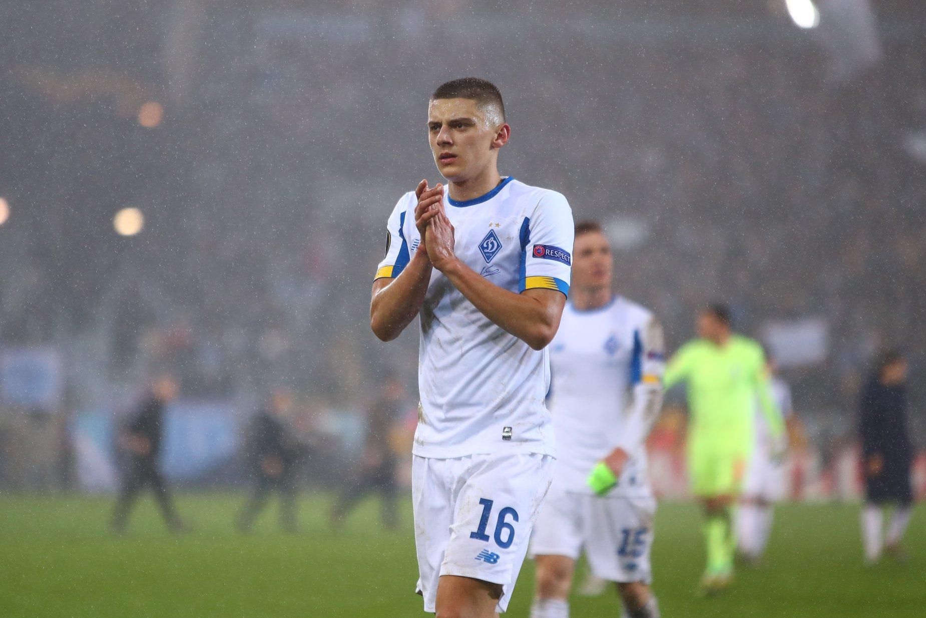 "Динамо" зробило офіційну заяву щодо трансферу Миколенка й дебютанта збірної України "Динамо" зробило офіційну заяву щодо трансферу Миколенка й дебютанта збірної України