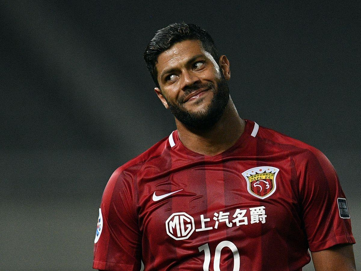 Бразильский форвард Халк развелся с женой и начал встречаться с ее племянницей