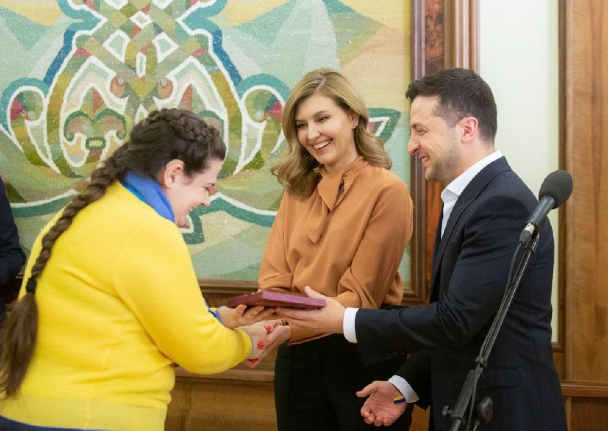 Зеленский наградил спортсменов за третье место на Дефлимпийских играх 2019: фото