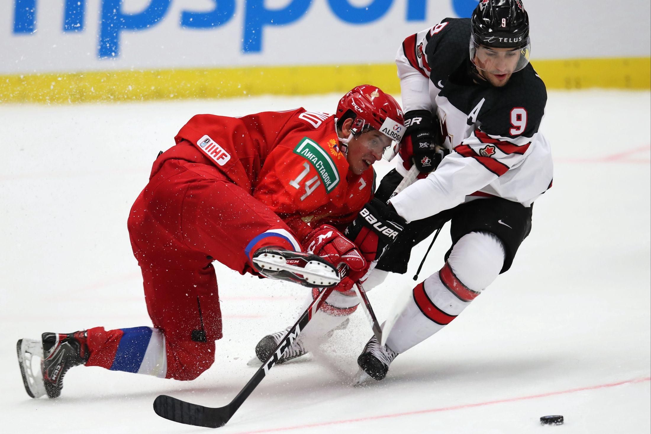 Капітан збірної Канади проігнорував гімн Росії на чемпіонаті світу з хокею – відео 