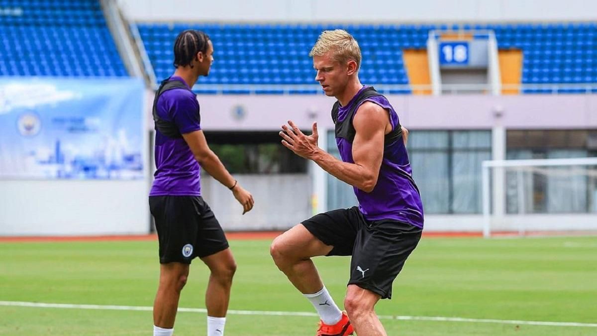 Зінченко разом з гравцями "Манчестер Сіті" дивно танцює на тренуваннях – відео Зінченко разом з гравцями "Манчестер Сіті" дивно танцює на тренуваннях – відео