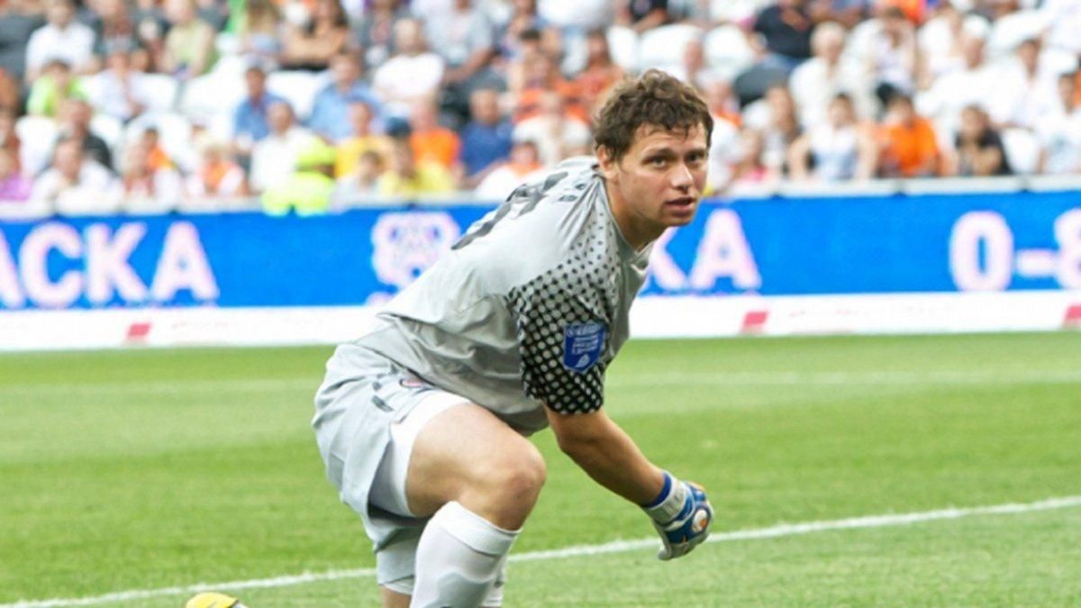 "Олімпік" може підписати ексголкіпера збірної України та "Динамо" "Олімпік" може підписати ексголкіпера збірної України та "Динамо"