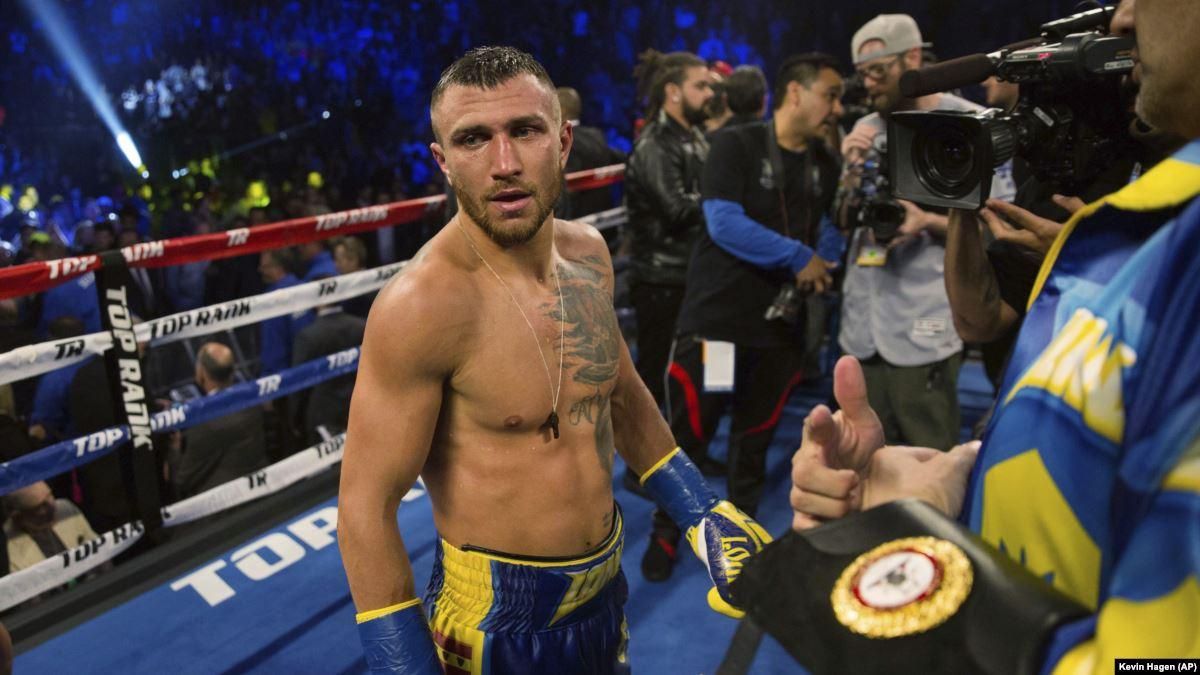 Тренер Усика заступився за Ломаченка після скандалу зі спецназом Росії Тренер Усика заступився за Ломаченка після скандалу зі спецназом Росії