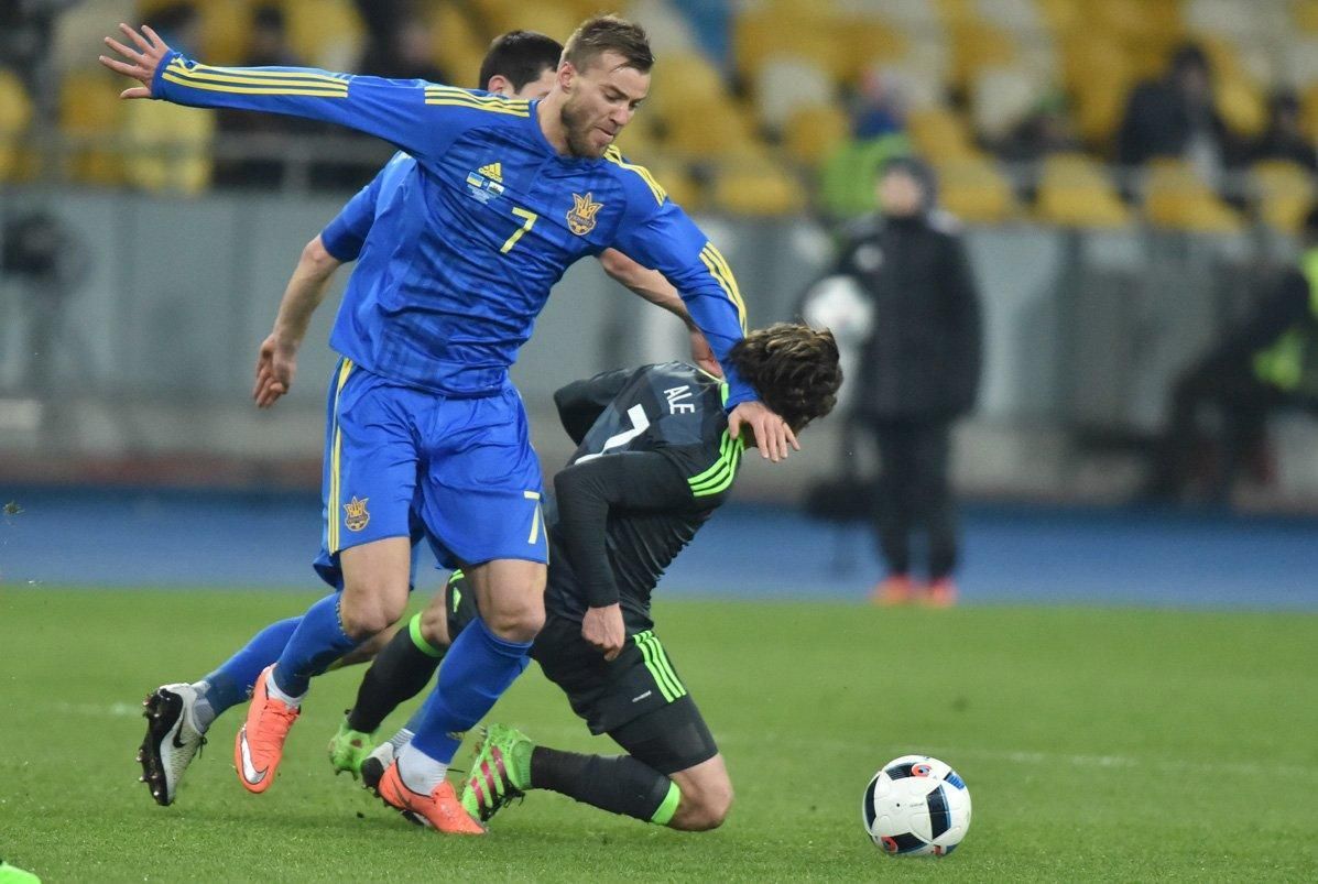 Агент Ярмоленка розповів, чи покине українець "Вест Хем" Агент Ярмоленка розповів, чи покине українець "Вест Хем"