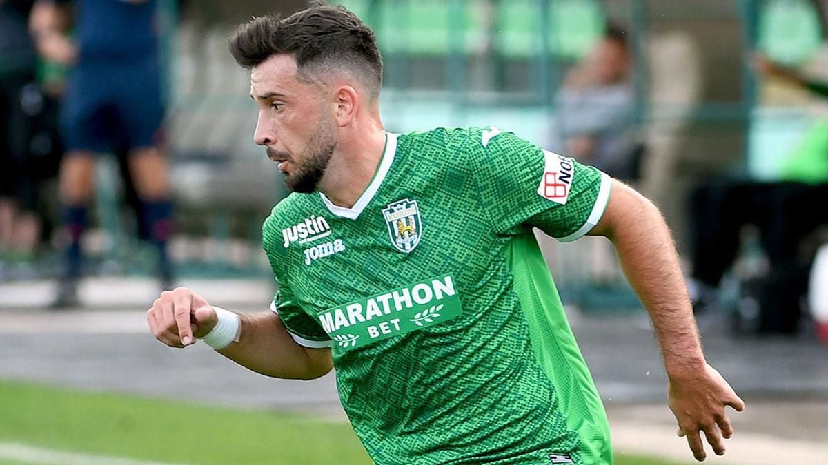 Двое лидеров "Карпат" покинули команду Двое лидеров "Карпат" покинули команду