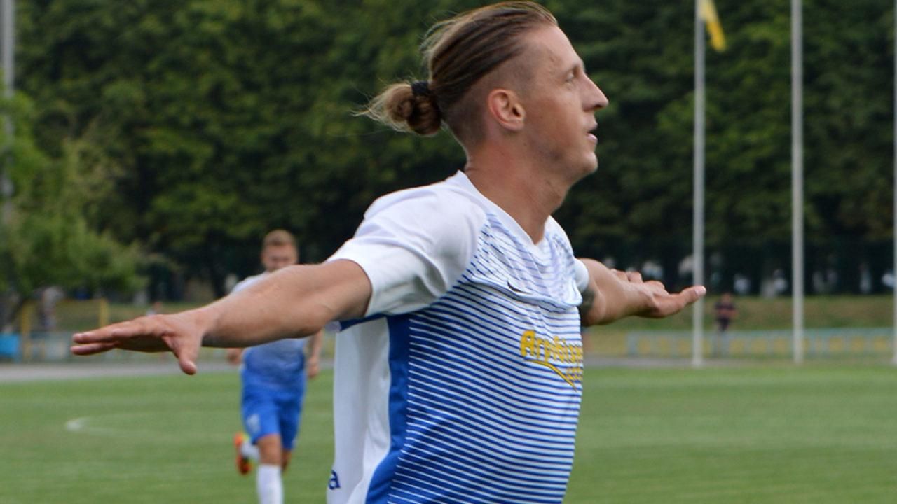 Український футболіст, якого вигнали з клубу через візит до Росії, прокоментував скандал Український футболіст, якого вигнали з клубу через візит до Росії, прокоментував скандал