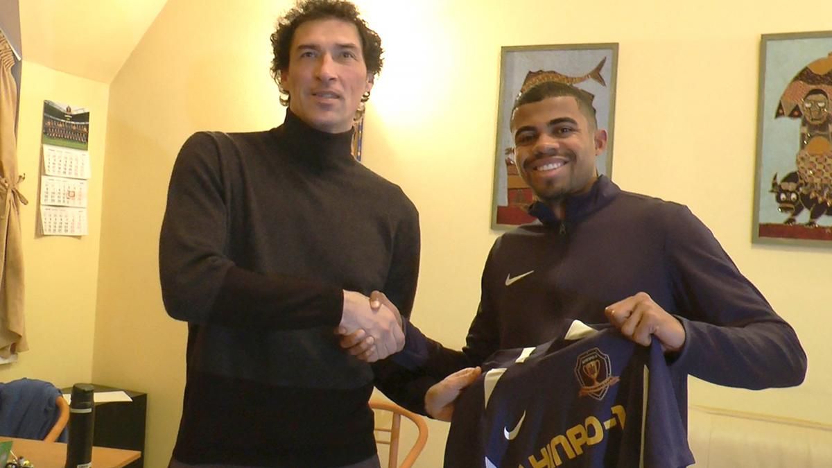 "Дніпро-1" підписав колишнього захисника "Львова", який забивав переможний гол "Динамо" – відео "Дніпро-1" підписав колишнього захисника "Львова", який забивав переможний гол "Динамо" – відео