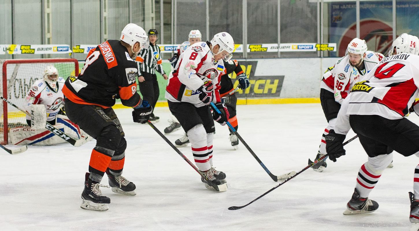 "Донбас" у напруженому матчі здолав "Кременчук" по булітам на виїзді: відео "Донбас" у напруженому матчі здолав "Кременчук" по булітам на виїзді: відео