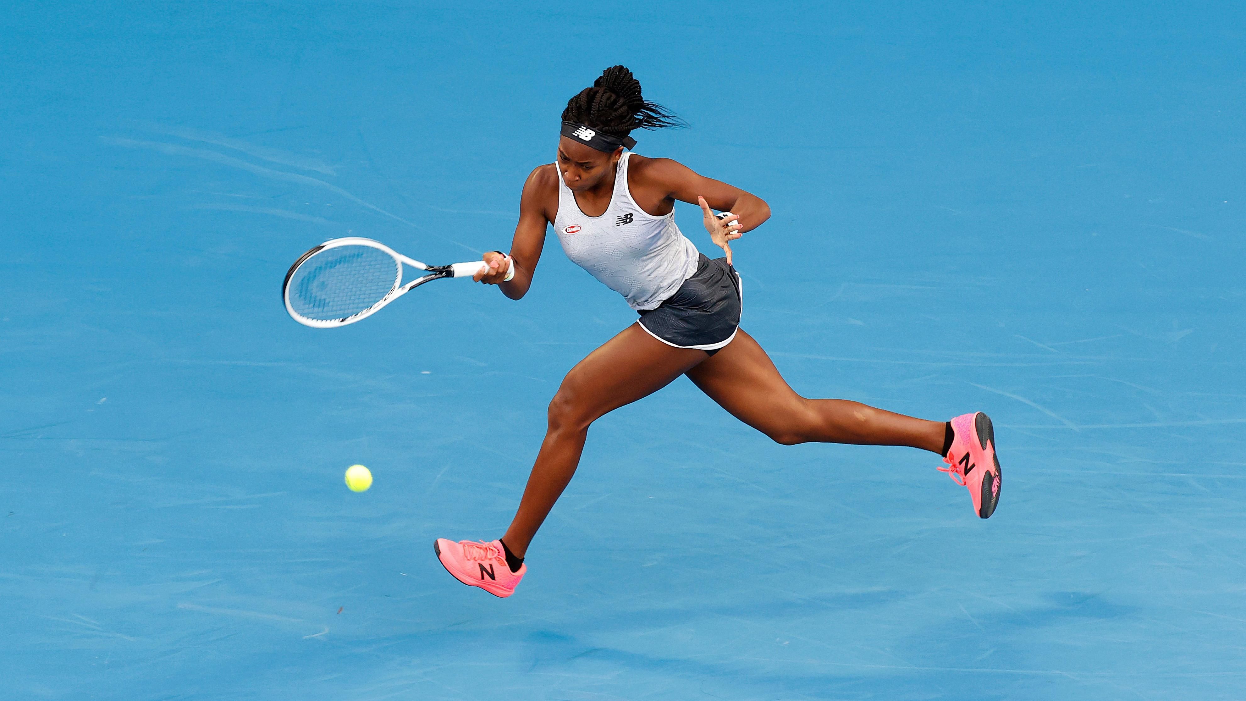 15-летняя американка совершила сенсацию на Australian Open, победив чемпионку Наоми Осаку 15-летняя американка совершила сенсацию на Australian Open, победив чемпионку Наоми Осаку