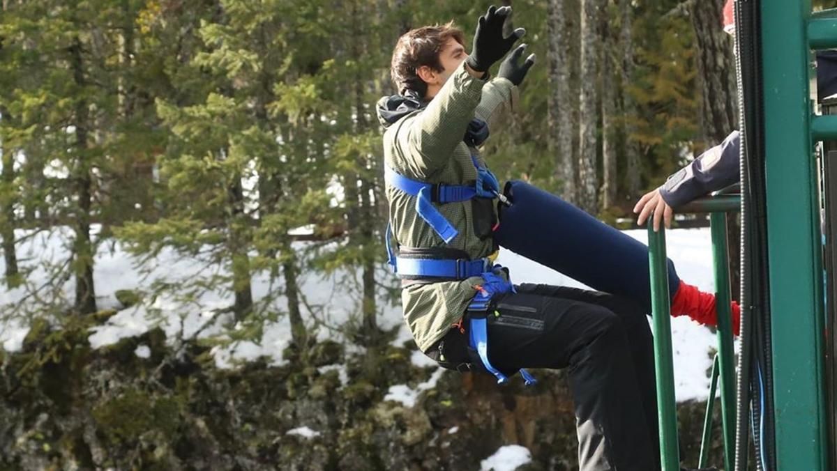 Легендарний Кака здійснив екстремальний стрибок з банджі в горах – відео