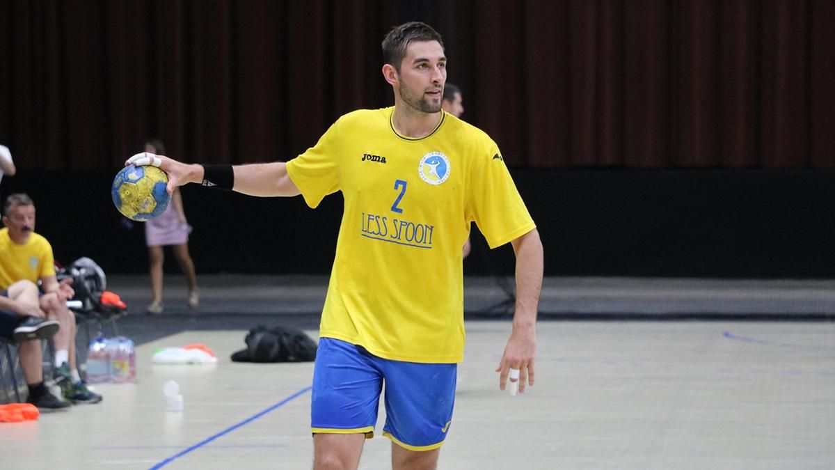 Игрок сборной Украины по гандболу официально перешел в российский "Спартак" Игрок сборной Украины по гандболу официально перешел в российский "Спартак"