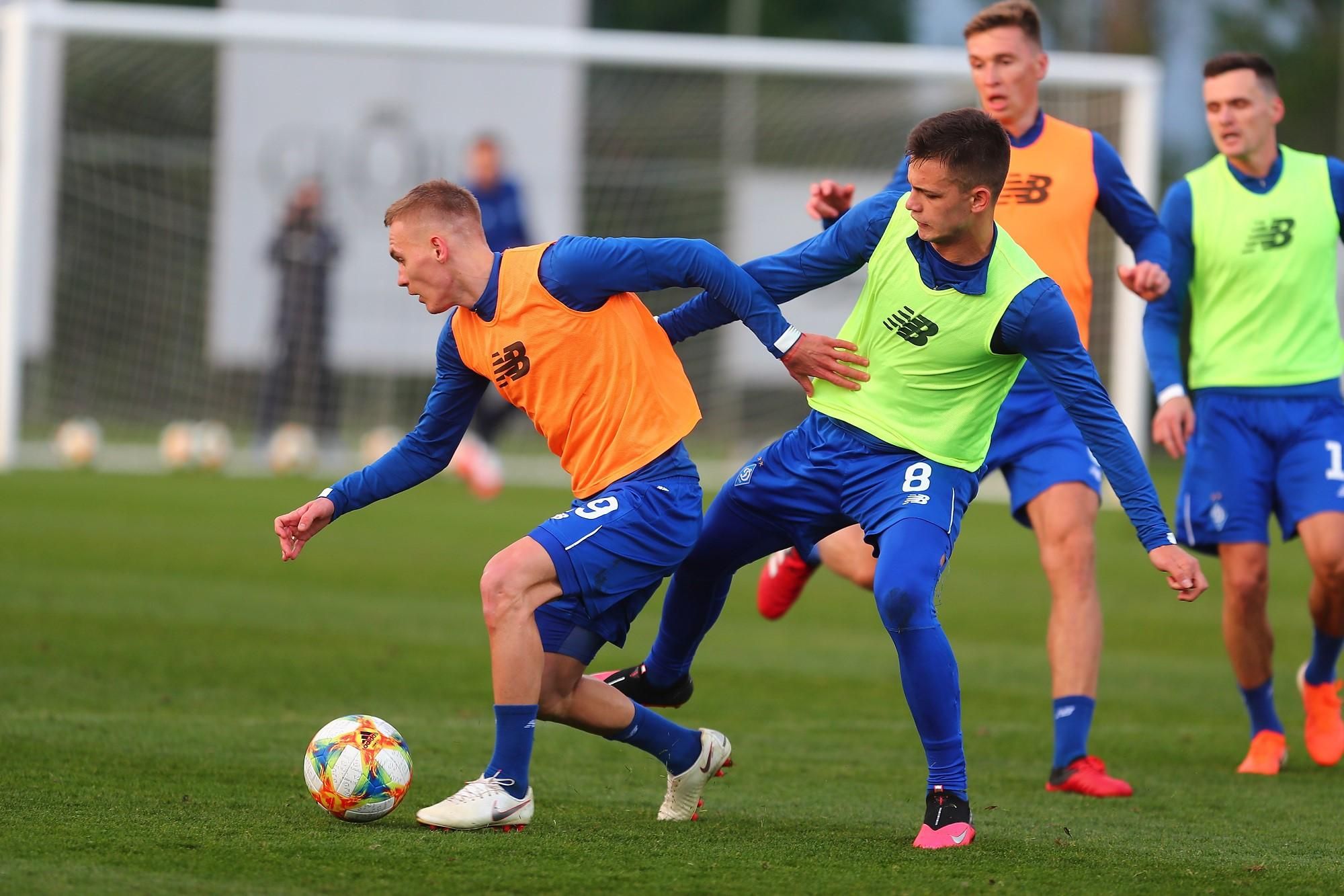 "Динамо" розтрощило лідера чемпіонату Словенії на другому зборі, голи Русина та Де Пени – відео "Динамо" розтрощило лідера чемпіонату Словенії на другому зборі, голи Русина та Де Пени – відео