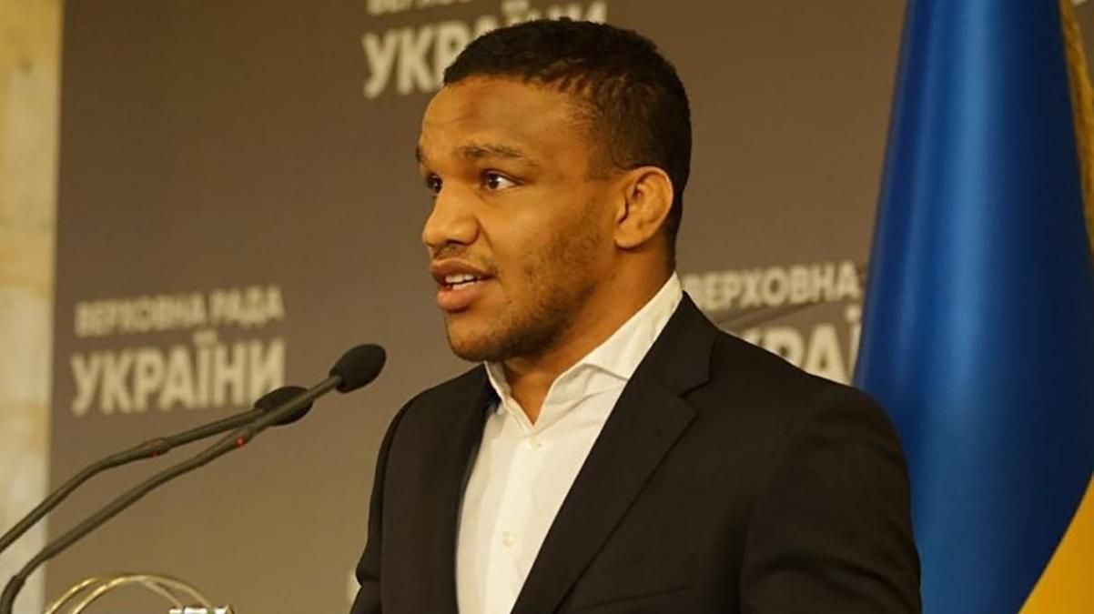 Беленюк виступив за створення окремого міністерства спорту, запустивши флешмоб: відео Беленюк виступив за створення окремого міністерства спорту, запустивши флешмоб: відео