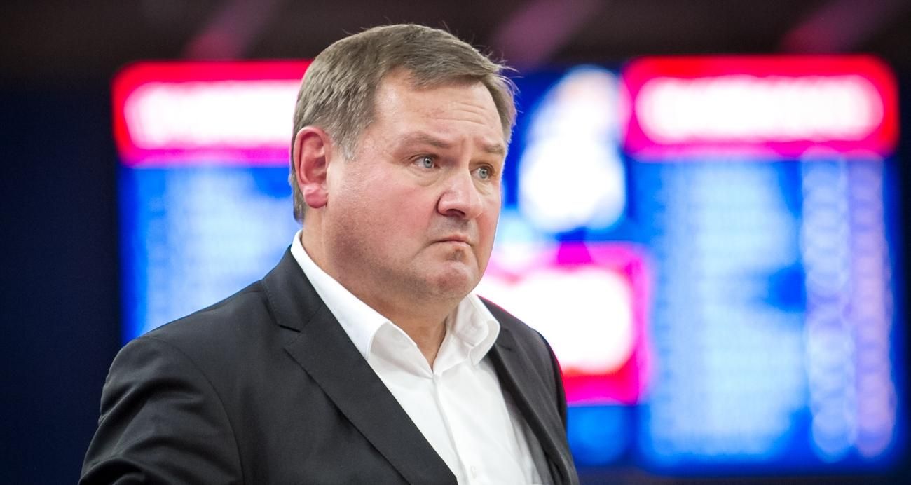 Колишній головний тренер збірної України несподівано залишився без роботи
