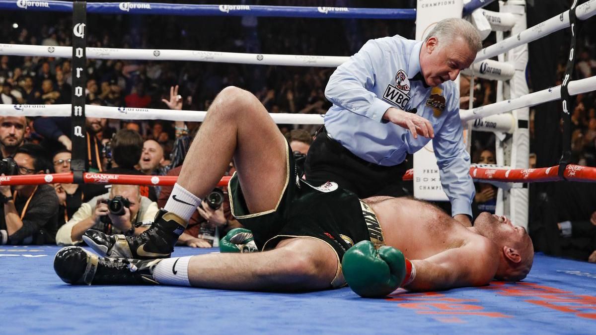 Тайсон Ф'юрі розповів, як ледь не покінчив із собою: Я пішов на міст Тайсон Ф'юрі розповів, як ледь не покінчив із собою: Я пішов на міст