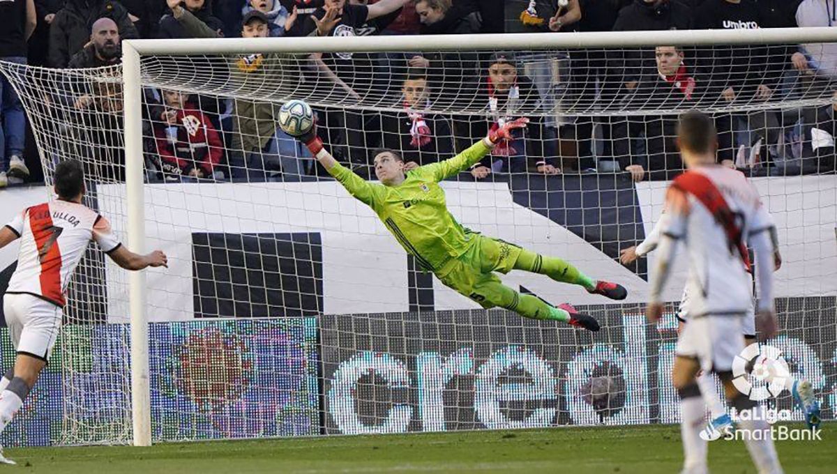 Лунін здійснив неймовірні сейви у матчі за "Ов'єдо", але пропустив з пенальті – відео Лунін здійснив неймовірні сейви у матчі за "Ов'єдо", але пропустив з пенальті – відео