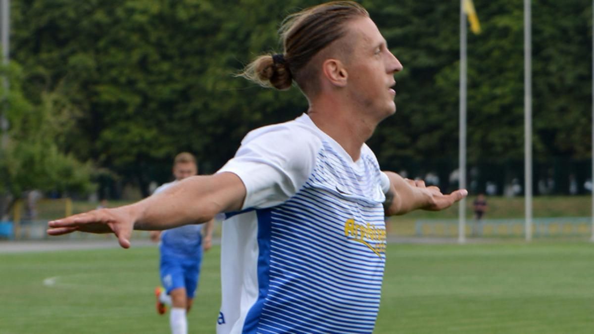"Чорноморець" офіційно підписав Сікорського, якого вигнали з клубу за поїздку в Росію "Чорноморець" офіційно підписав Сікорського, якого вигнали з клубу за поїздку в Росію