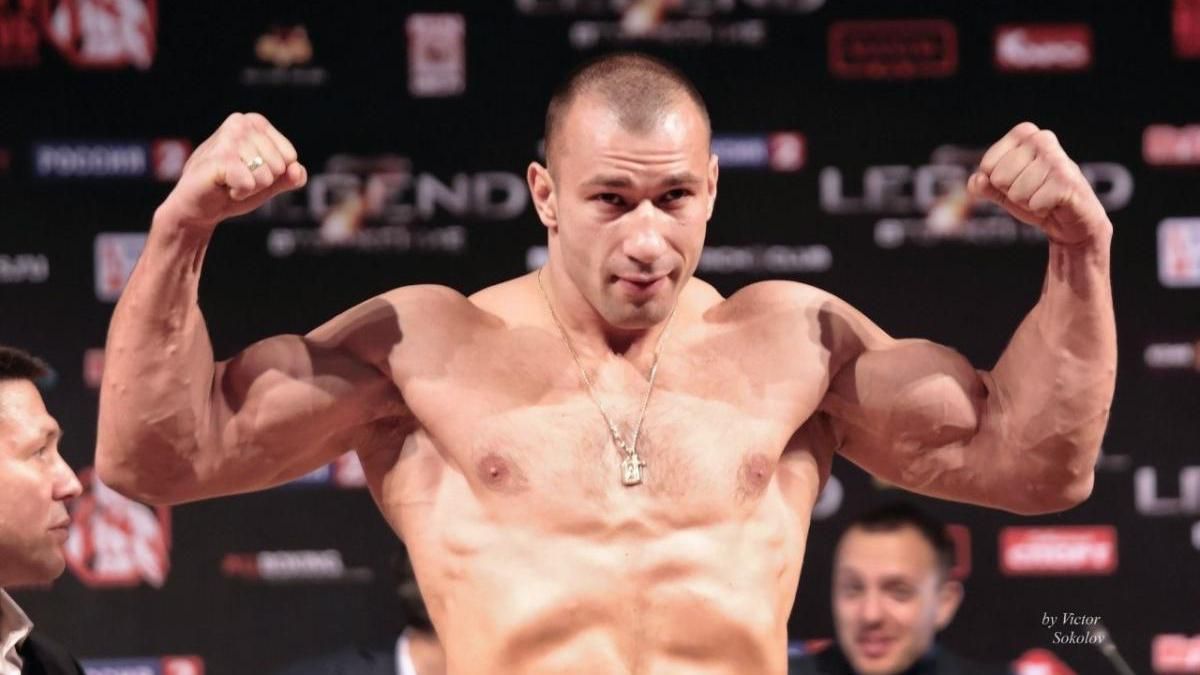 Украинский кикбоксер потребовал от Ломаченко объяснений за видео со спецназом РФ Украинский кикбоксер потребовал от Ломаченко объяснений за видео со спецназом РФ