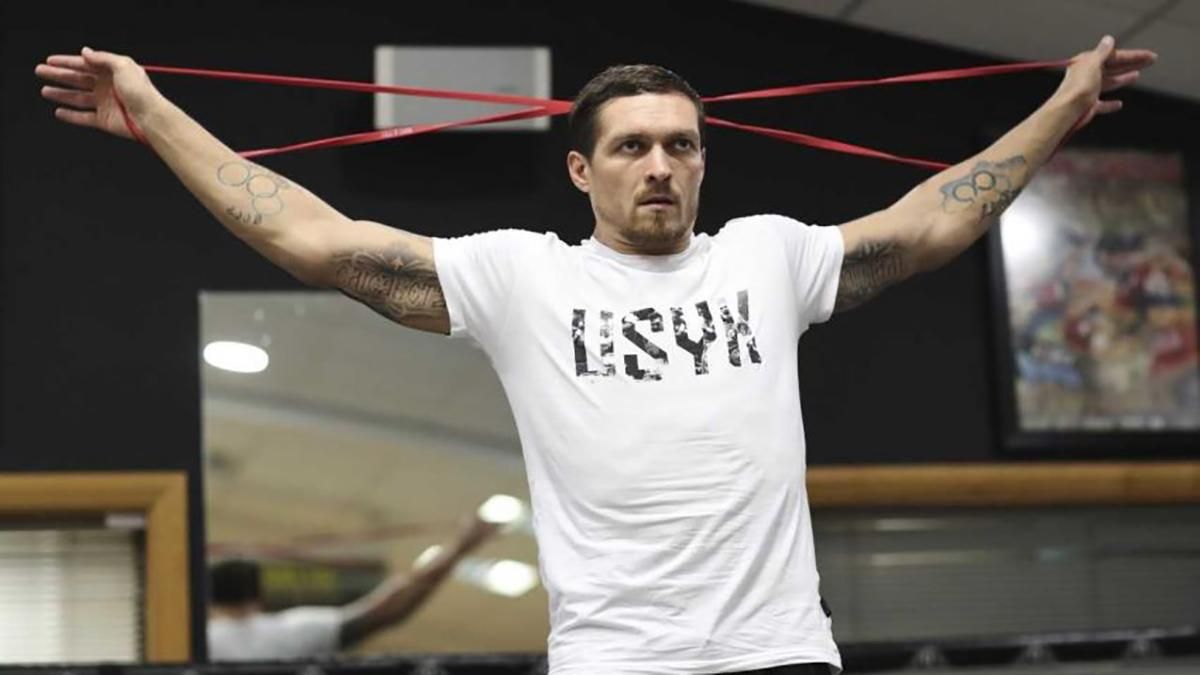 Це не травма, а всього лиш техогляд, – Усик прокоментував перенесення бою з Чісорою Це не травма, а всього лиш техогляд, – Усик прокоментував перенесення бою з Чісорою