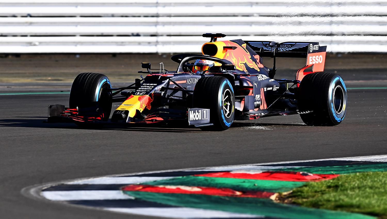 Red Bull вторым показал болид на новый сезон Формулы-1 – фото