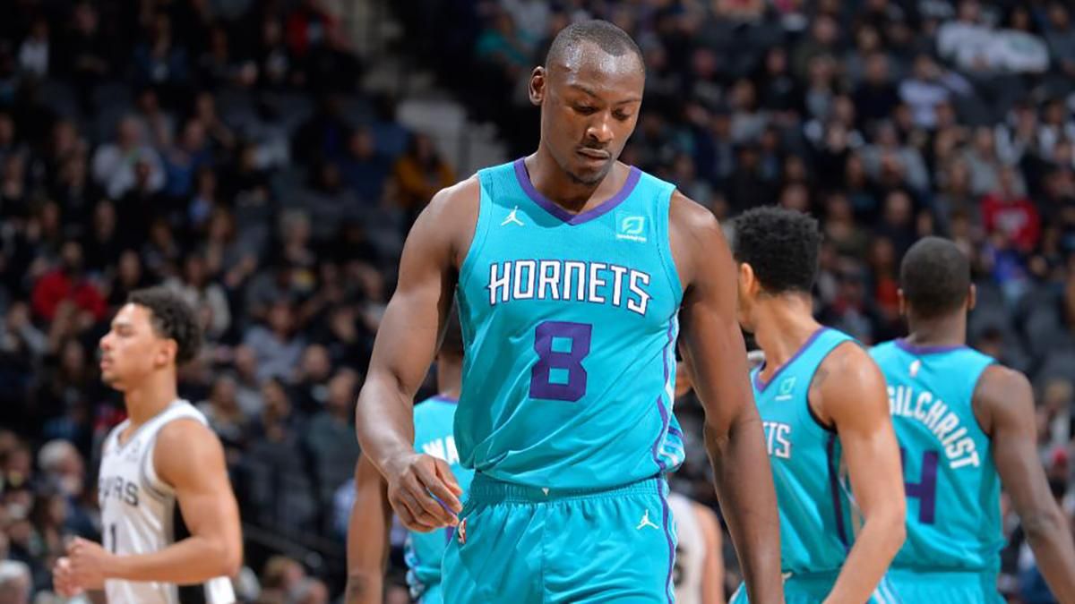 Баскетболіст НБА курйозно закинув м'яч у власний кошик: відео Баскетболіст НБА курйозно закинув м'яч у власний кошик: відео