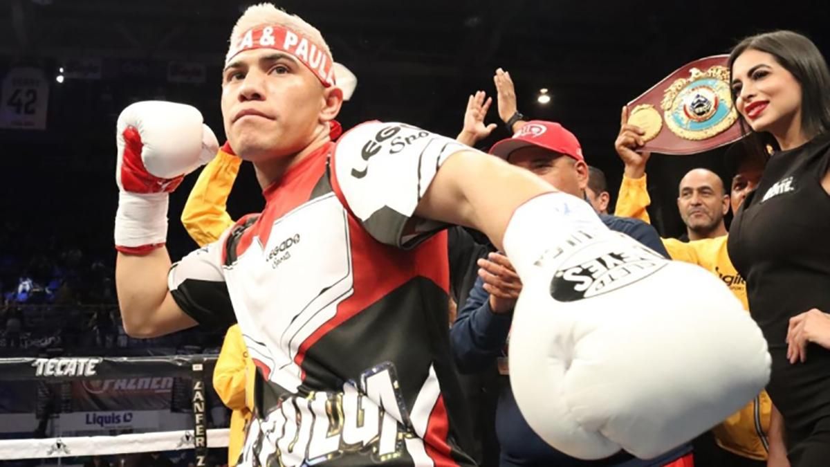 Чемпион WBO жестким ударом нокаутировал соперника в первом раунде Чемпион WBO жестким ударом нокаутировал соперника в первом раунде