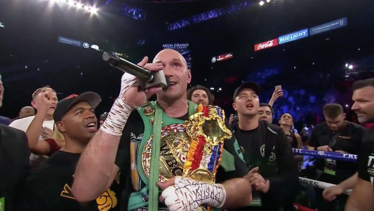 Тайсон Ф'юрі заспівав в ринзі після перемоги над Деонтеєм Уайлдером: відео Тайсон Ф'юрі заспівав в ринзі після перемоги над Деонтеєм Уайлдером: відео