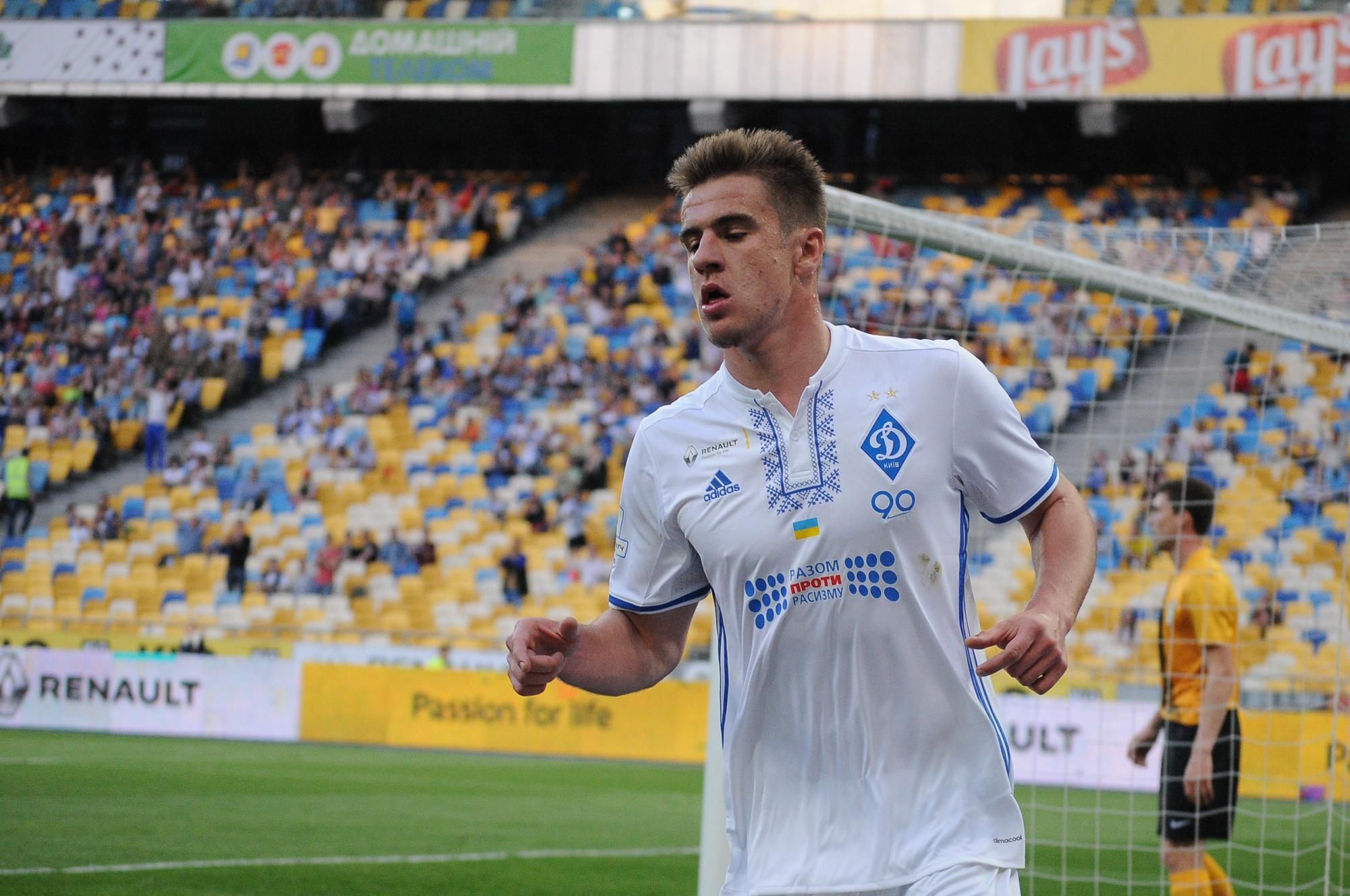 Дисквалификация Беседина: когда нападающий "Динамо" сможет тренироваться и вернется на поле Дисквалификация Беседина: когда нападающий "Динамо" сможет тренироваться и вернется на поле