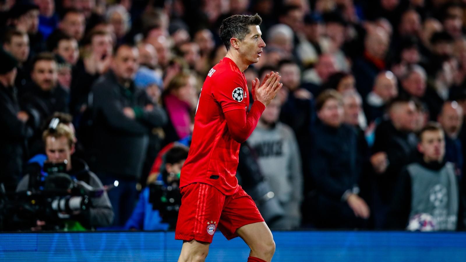 Лідер "Баварії" Левандовський вибув на тривалий термін через травму Лідер "Баварії" Левандовський вибув на тривалий термін через травму